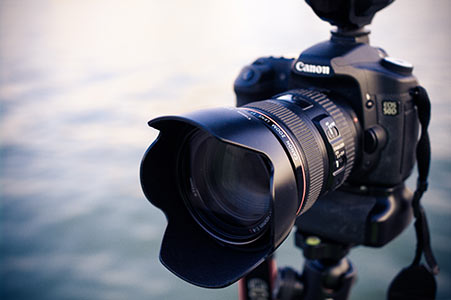 a Canon camera set up for a professional photo shoot